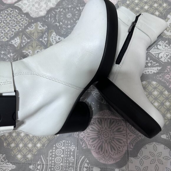 Ecco Mod Sculpted Motion Bootie White - Size EU 38/US 8-7.5 - Picture 4 of 8